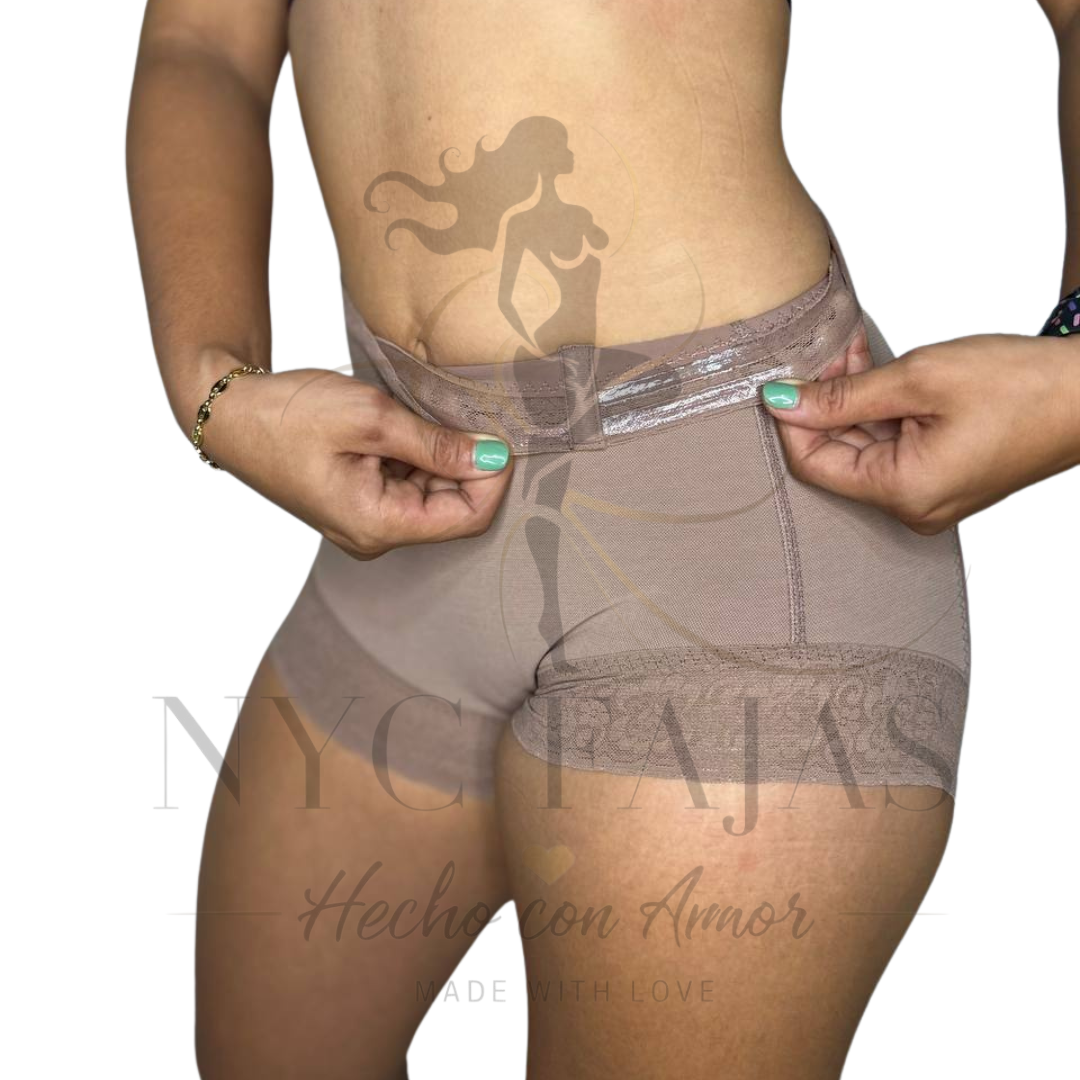Panty Levanta Cola